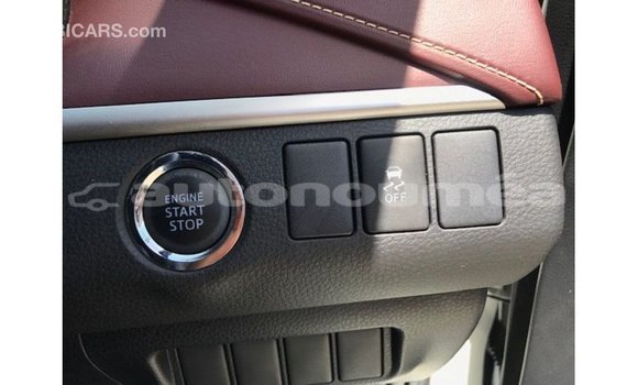 Acheter Import Voiture Toyota Harrier Blanc à Import - Dubai, Iles Acheter Import Voiture Toyota Harrier Blanc à Import - Dubai, Iles