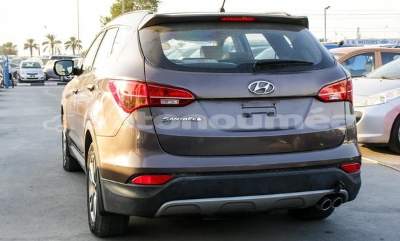 Acheter Import Voiture Hyundai Santa Fe Marron à Import - Dubai, Iles Acheter Import Voiture Hyundai Santa Fe Marron à Import - Dubai, Iles