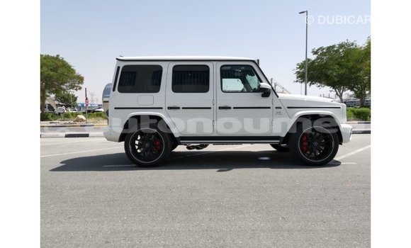 Acheter Import Voiture Mercedes-Benz 190 Blanc à Import - Dubai, Iles Acheter Import Voiture Mercedes-Benz 190 Blanc à Import - Dubai, Iles