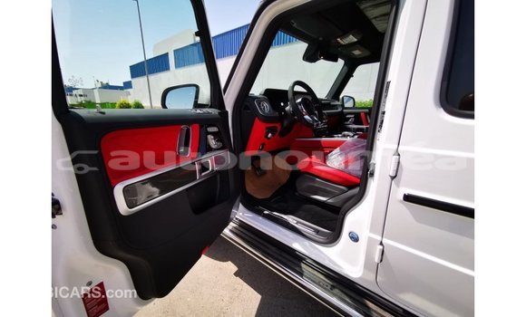 Acheter Import Voiture Mercedes-Benz 190 Blanc à Import - Dubai, Iles Acheter Import Voiture Mercedes-Benz 190 Blanc à Import - Dubai, Iles