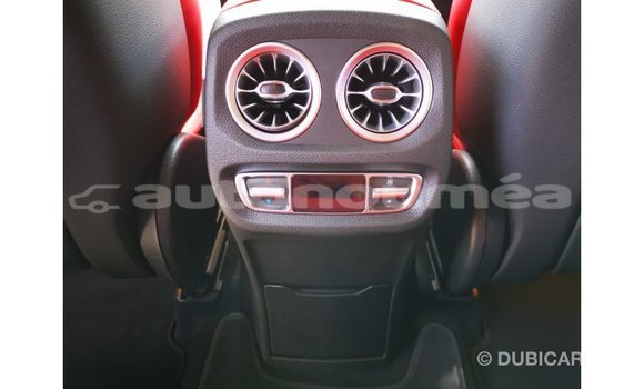 Acheter Import Voiture Mercedes-Benz 190 Blanc à Import - Dubai, Iles Acheter Import Voiture Mercedes-Benz 190 Blanc à Import - Dubai, Iles