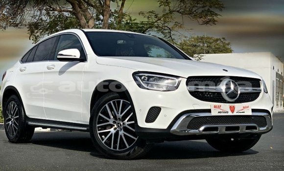 Buy Import Mercedes-Benz GLC White Car in Import - Dubai in Iles Buy Import Mercedes-Benz GLC White Car in Import - Dubai in Iles