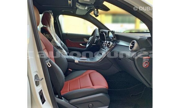 Buy Import Mercedes-Benz GLC White Car in Import - Dubai in Iles Buy Import Mercedes-Benz GLC White Car in Import - Dubai in Iles
