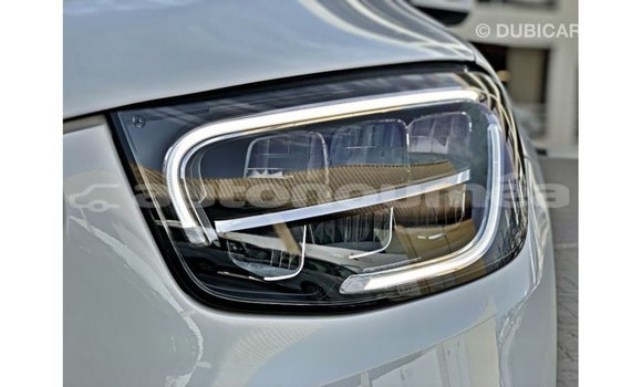 Buy Import Mercedes-Benz GLC White Car in Import - Dubai in Iles Buy Import Mercedes-Benz GLC White Car in Import - Dubai in Iles