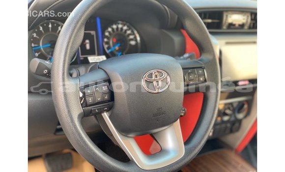 Buy Import Toyota Fortuner White Car in Import - Dubai in Iles Buy Import Toyota Fortuner White Car in Import - Dubai in Iles