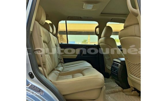 Buy Import Toyota Land Cruiser Blue Car in Import - Dubai in Iles Buy Import Toyota Land Cruiser Blue Car in Import - Dubai in Iles