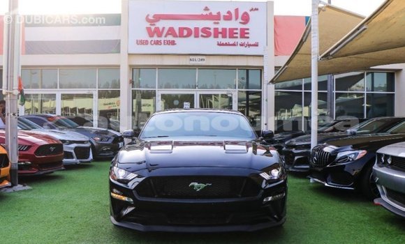 Acheter Import Voiture Ford Mustang Noir à Import - Dubai, Iles Acheter Import Voiture Ford Mustang Noir à Import - Dubai, Iles