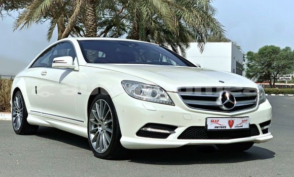 Buy Import Mercedes-Benz 190 White Car in Import - Dubai in Iles