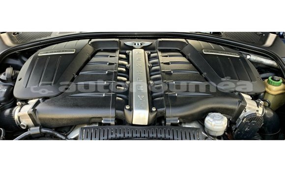 Acheter Import Voiture Bentley Continental Flying Spur Bleu à Import - Dubai, Iles Acheter Import Voiture Bentley Continental Flying Spur Bleu à Import - Dubai, Iles