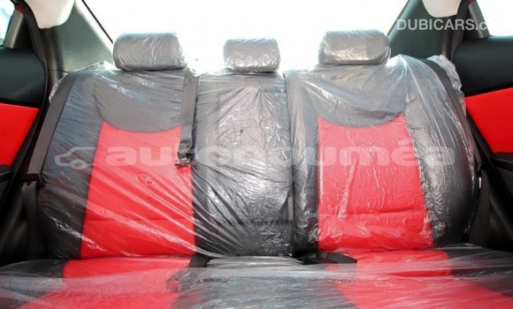 Acheter Import Voiture Hyundai Elantra Rouge à Import - Dubai, Iles Acheter Import Voiture Hyundai Elantra Rouge à Import - Dubai, Iles