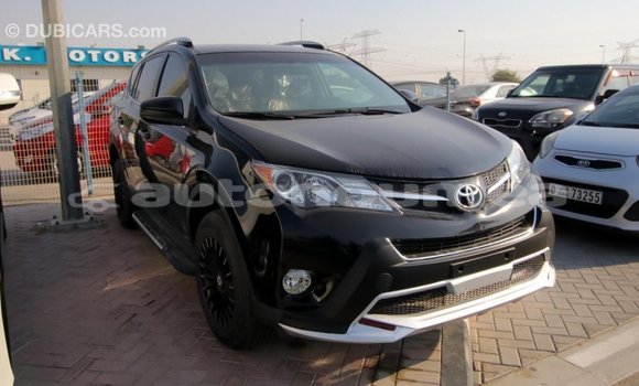 Acheter Import Voiture Toyota RAV4 Noir à Import - Dubai, Iles Acheter Import Voiture Toyota RAV4 Noir à Import - Dubai, Iles
