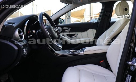 Acheter Import Voiture Mercedes-Benz 600 Noir à Import - Dubai, Iles Acheter Import Voiture Mercedes-Benz 600 Noir à Import - Dubai, Iles