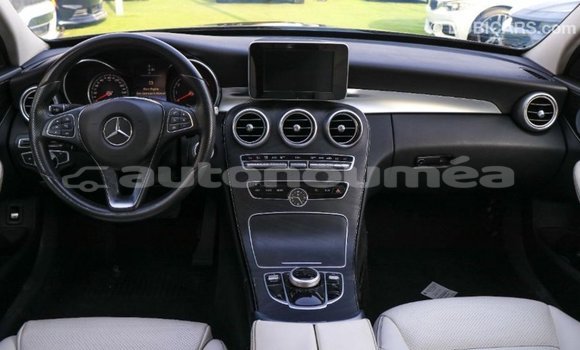 Acheter Import Voiture Mercedes-Benz 600 Noir à Import - Dubai, Iles Acheter Import Voiture Mercedes-Benz 600 Noir à Import - Dubai, Iles