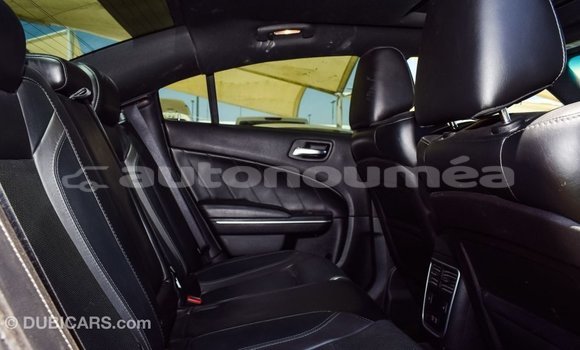 Acheter Import Voiture Dodge Charger Rouge à Import - Dubai, Iles Acheter Import Voiture Dodge Charger Rouge à Import - Dubai, Iles