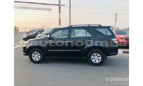 Acheter Import Voiture Toyota Fortuner Noir à Import - Dubai, Iles Acheter Import Voiture Toyota Fortuner Noir à Import - Dubai, Iles
