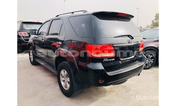 Acheter Import Voiture Toyota Fortuner Noir à Import - Dubai, Iles Acheter Import Voiture Toyota Fortuner Noir à Import - Dubai, Iles