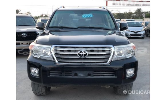 Buy Import Toyota Land Cruiser Black Car in Import - Dubai in Iles Buy Import Toyota Land Cruiser Black Car in Import - Dubai in Iles