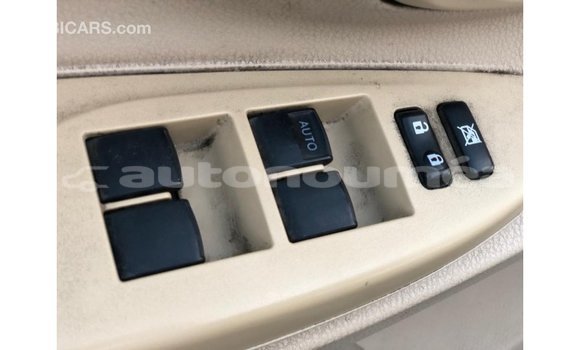 Acheter Import Voiture Toyota Yaris Autre à Import - Dubai, Iles Acheter Import Voiture Toyota Yaris Autre à Import - Dubai, Iles