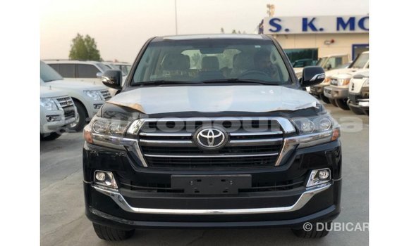 Buy Import Toyota Land Cruiser Black Car in Import - Dubai in Iles Buy Import Toyota Land Cruiser Black Car in Import - Dubai in Iles