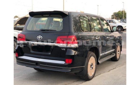 Buy Import Toyota Land Cruiser Black Car in Import - Dubai in Iles Buy Import Toyota Land Cruiser Black Car in Import - Dubai in Iles