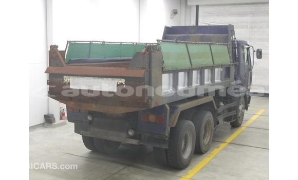 Acheter Import Voiture Nissan 350Z Bleu à Import - Dubai, Iles Acheter Import Voiture Nissan 350Z Bleu à Import - Dubai, Iles