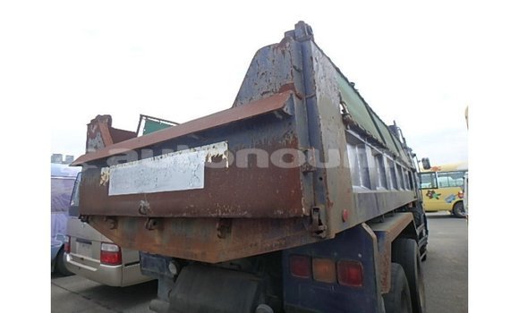 Acheter Import Voiture Nissan 350Z Bleu à Import - Dubai, Iles Acheter Import Voiture Nissan 350Z Bleu à Import - Dubai, Iles