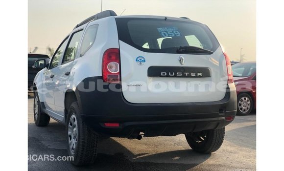 Buy Import Renault Duster White Car in Import - Dubai in Iles Buy Import Renault Duster White Car in Import - Dubai in Iles