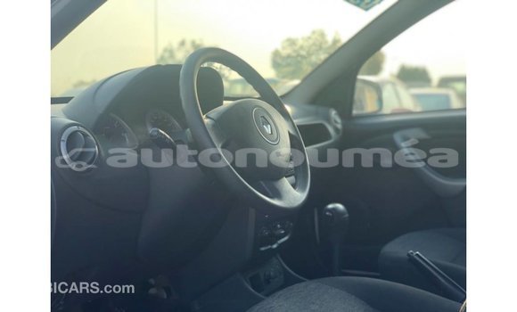 Buy Import Renault Duster White Car in Import - Dubai in Iles Buy Import Renault Duster White Car in Import - Dubai in Iles