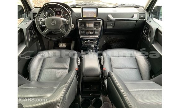 Buy Import Mercedes-Benz 190 Blue Car in Import - Dubai in Iles Buy Import Mercedes-Benz 190 Blue Car in Import - Dubai in Iles