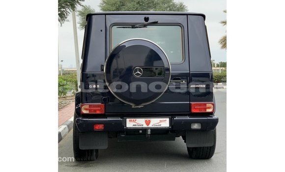 Buy Import Mercedes-Benz 190 Blue Car in Import - Dubai in Iles Buy Import Mercedes-Benz 190 Blue Car in Import - Dubai in Iles