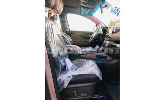 Acheter Import Voiture Hyundai Santa Fe Marron à Import - Dubai, Iles Acheter Import Voiture Hyundai Santa Fe Marron à Import - Dubai, Iles