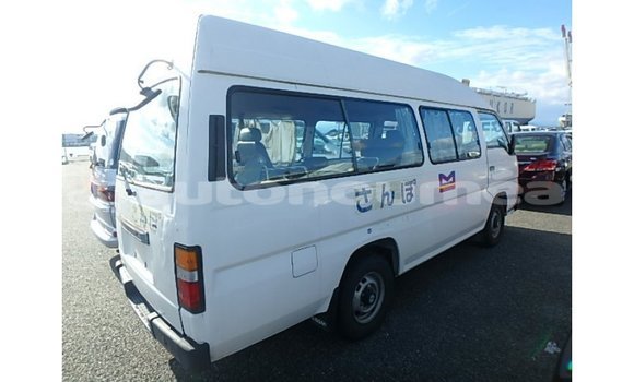Buy Import Nissan Caravan White Car in Import - Dubai in Iles Buy Import Nissan Caravan White Car in Import - Dubai in Iles