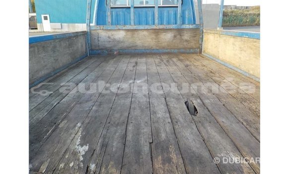 Acheter Import Utilitaire Toyota Dyna Bleu à Import - Dubai, Iles Acheter Import Utilitaire Toyota Dyna Bleu à Import - Dubai, Iles