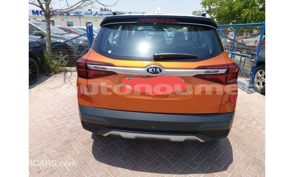 Buy Import Kia Carens Other Car in Import - Dubai in Iles Buy Import Kia Carens Other Car in Import - Dubai in Iles