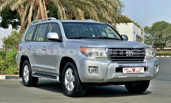 Buy Import Toyota Land Cruiser Other Car in Import - Dubai in Iles Buy Import Toyota Land Cruiser Other Car in Import - Dubai in Iles