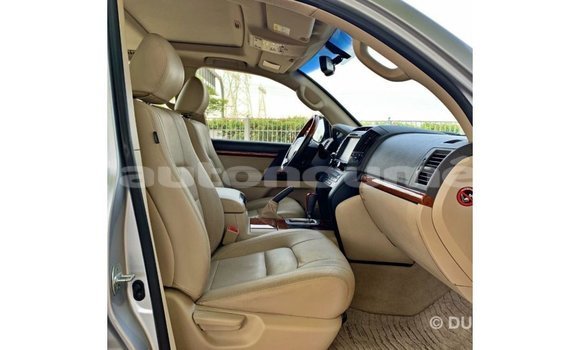 Buy Import Toyota Land Cruiser Other Car in Import - Dubai in Iles Buy Import Toyota Land Cruiser Other Car in Import - Dubai in Iles