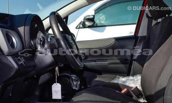 Acheter Import Voiture Toyota Yaris Rouge à Import - Dubai, Iles Acheter Import Voiture Toyota Yaris Rouge à Import - Dubai, Iles