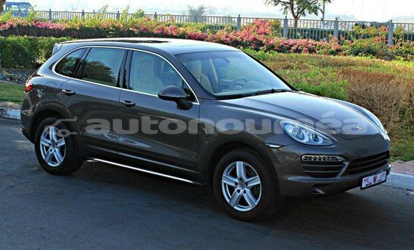 Buy Import Porsche Cayenne Brown Car in Import - Dubai in Iles Buy Import Porsche Cayenne Brown Car in Import - Dubai in Iles