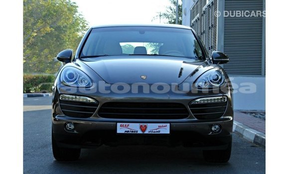 Buy Import Porsche Cayenne Brown Car in Import - Dubai in Iles Buy Import Porsche Cayenne Brown Car in Import - Dubai in Iles