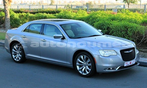 Buy Import Chrysler 300 Other Car in Import - Dubai in Iles Buy Import Chrysler 300 Other Car in Import - Dubai in Iles