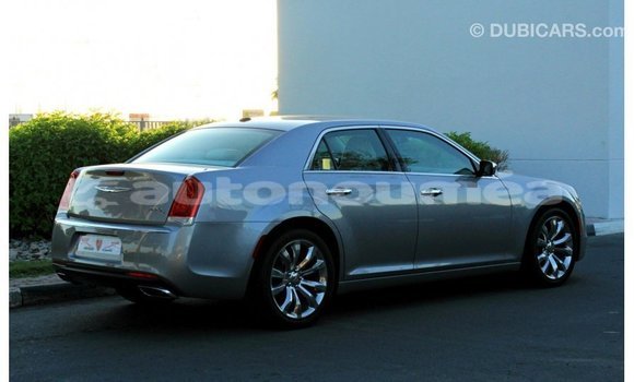 Buy Import Chrysler 300 Other Car in Import - Dubai in Iles Buy Import Chrysler 300 Other Car in Import - Dubai in Iles