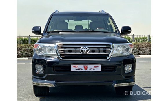 Buy Import Toyota Land Cruiser Black Car in Import - Dubai in Iles Buy Import Toyota Land Cruiser Black Car in Import - Dubai in Iles