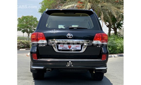 Buy Import Toyota Land Cruiser Black Car in Import - Dubai in Iles Buy Import Toyota Land Cruiser Black Car in Import - Dubai in Iles