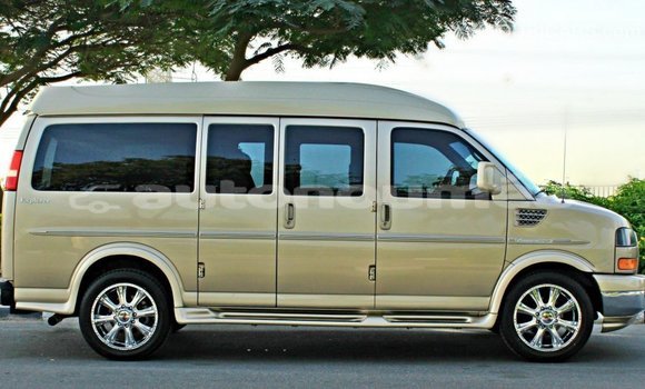 Buy Import GMC Acadia Other Car in Import - Dubai in Iles Buy Import GMC Acadia Other Car in Import - Dubai in Iles