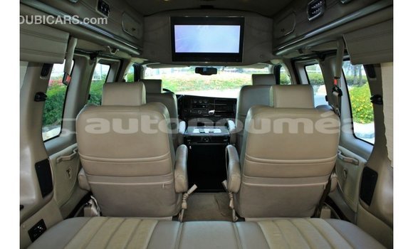 Buy Import GMC Acadia Other Car in Import - Dubai in Iles Buy Import GMC Acadia Other Car in Import - Dubai in Iles