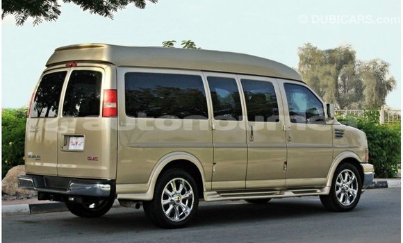 Buy Import GMC Acadia Other Car in Import - Dubai in Iles Buy Import GMC Acadia Other Car in Import - Dubai in Iles