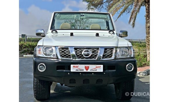 Buy Import Nissan Patrol White Car in Import - Dubai in Iles Buy Import Nissan Patrol White Car in Import - Dubai in Iles