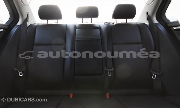 Acheter Import Voiture Mercedes-Benz 200 Blanc à Import - Dubai, Iles Acheter Import Voiture Mercedes-Benz 200 Blanc à Import - Dubai, Iles