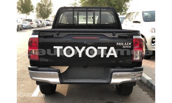 Buy Import Toyota Hilux Black Car in Import - Dubai in Iles Buy Import Toyota Hilux Black Car in Import - Dubai in Iles