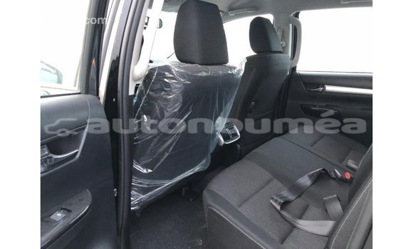 Buy Import Toyota Hilux Black Car in Import - Dubai in Iles Buy Import Toyota Hilux Black Car in Import - Dubai in Iles